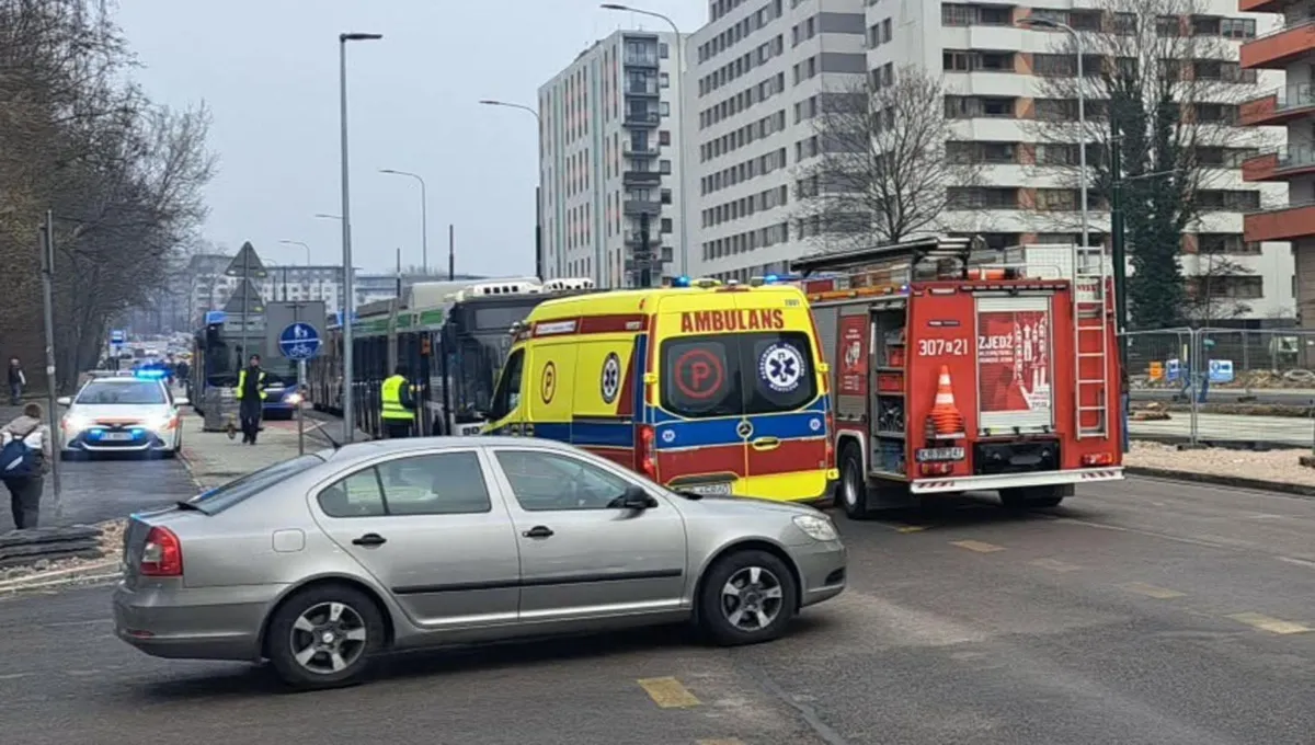 Kraków: autobus  komunikacji miejskiej potrącił 11-latka