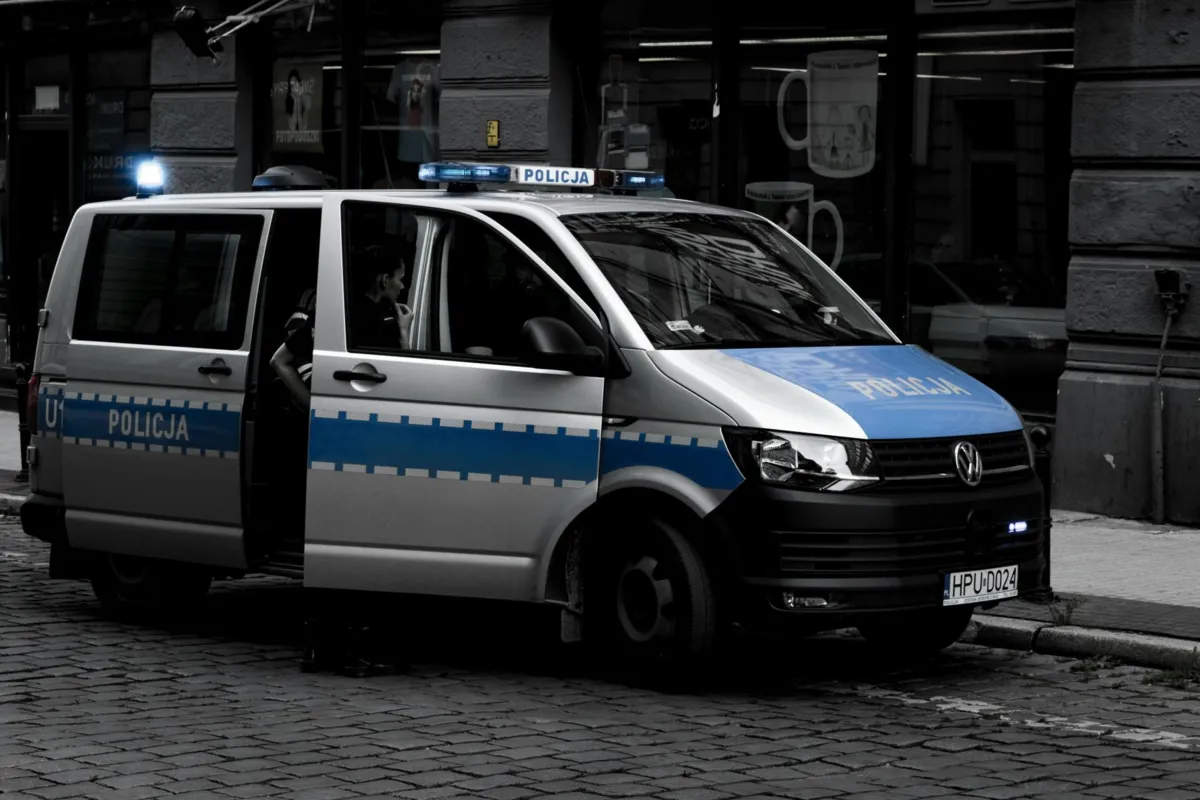 Bójka w Limanowej. Sześć osób zatrzymanych, policja zabezpieczyła broń