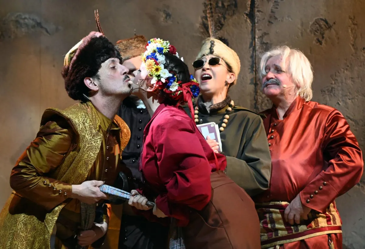 W Teatrze Ludowym współczesny „Pan Wołodyjowski” o ksenofobii i traumie