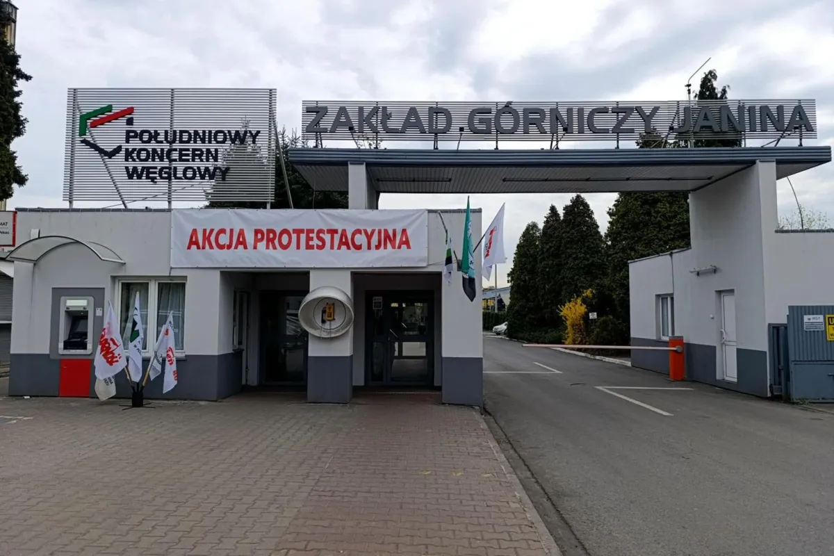 Rząd obiecuje pieniądze, protest trwa. Górnicy z Janiny nie odpuszczają