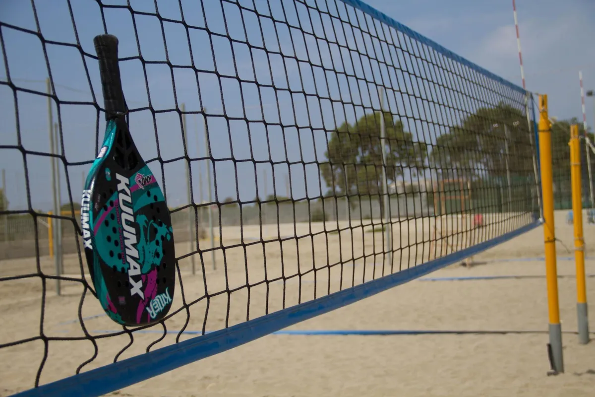 Tenis plażowy jest dla każdego. "Kto spróbuje raz, chce grać jak najczęściej"