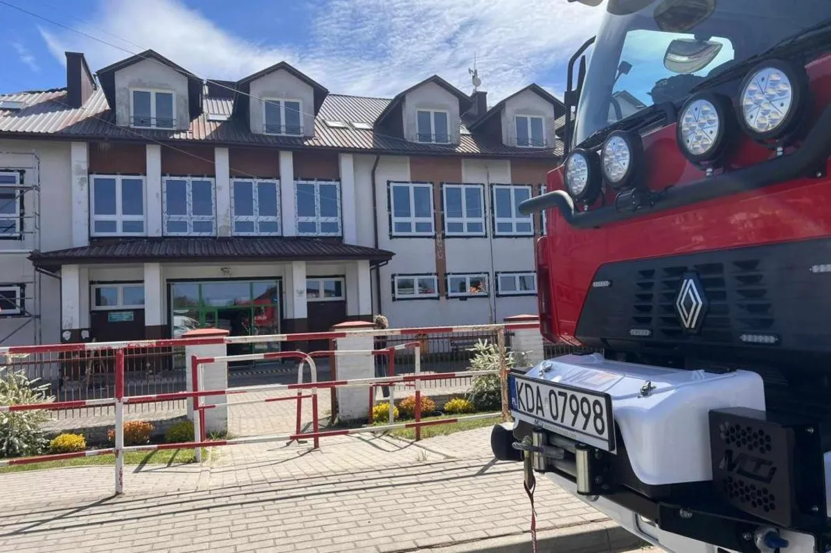 Uszkodzenie instalacji gazowej w szkole. Ewakuowano ponad 260 osób