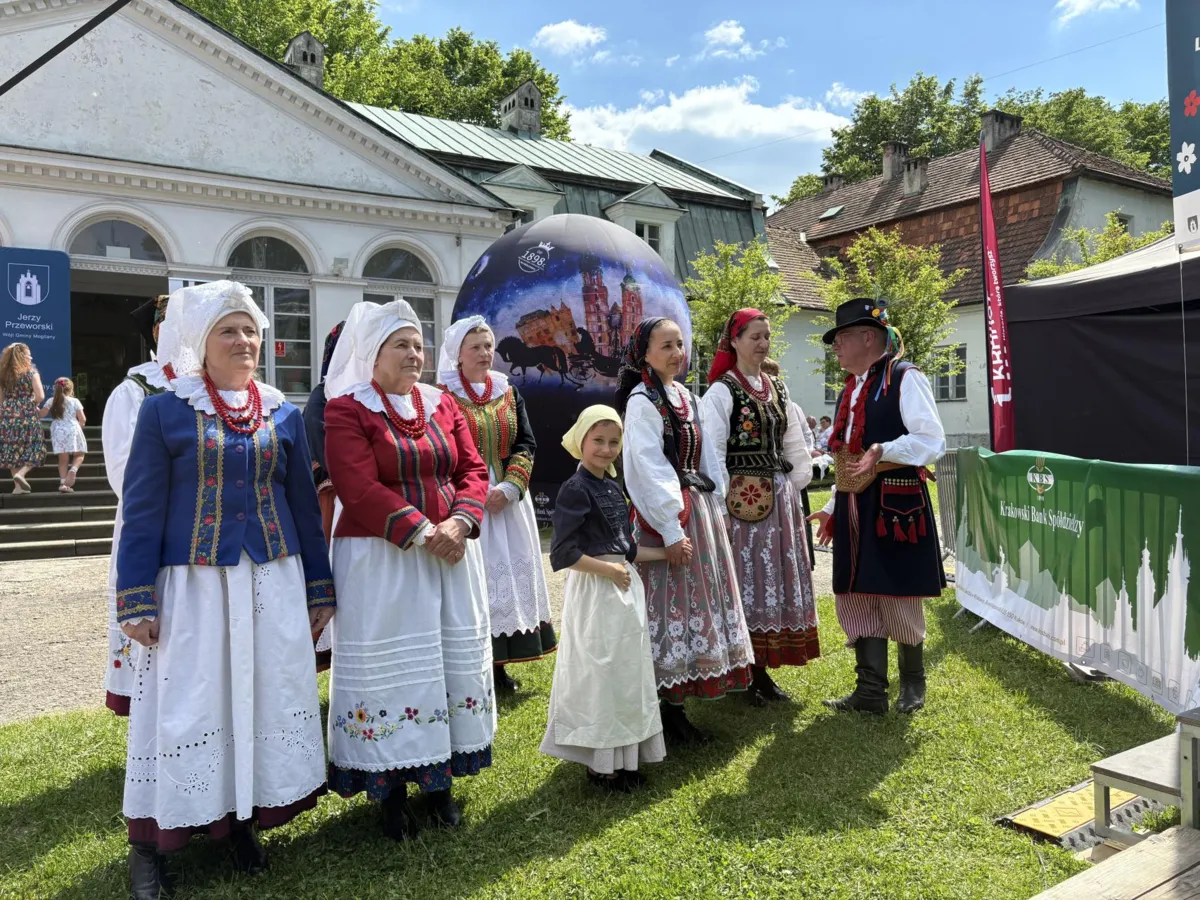 Jak wykrzesać i zasypać iskrę? 6. Spinka Krakowska