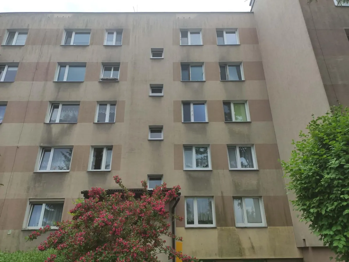 Przetrzymywana w domu przez kilkadziesiąt lat? Prokuratura bada sprawę kobiety z Krakowa