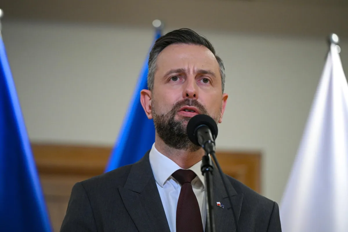 Szef MON po spotkaniu z Budanowem: "Pamięć o ofiarach Wołynia nie podlega negocjacjom"