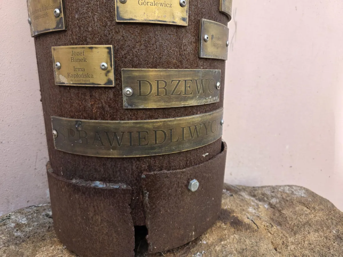 „Ta historia nie zgasła”. Kolejne nazwiska na tarnowskim Drzewie Sprawiedliwych