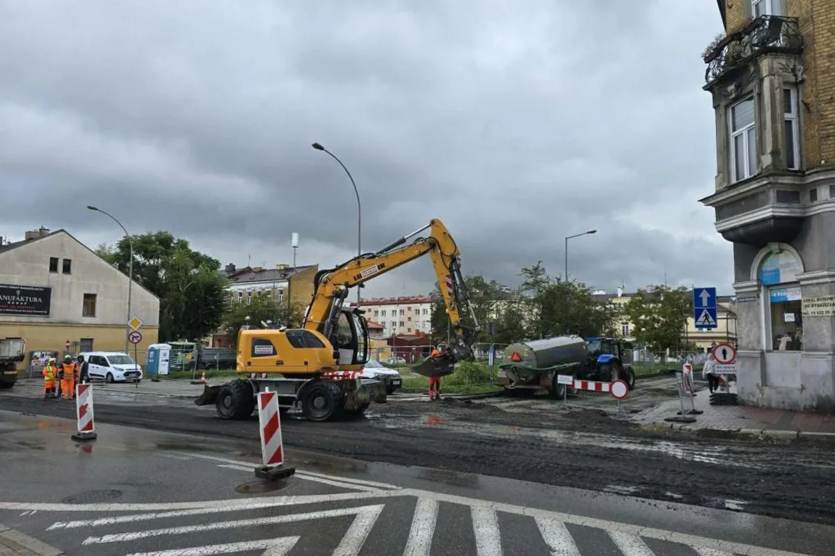 Rozpoczyna się kolejny etap przebudowy Placu Drzewnego. Zmiany dla kierowców i pasażerów