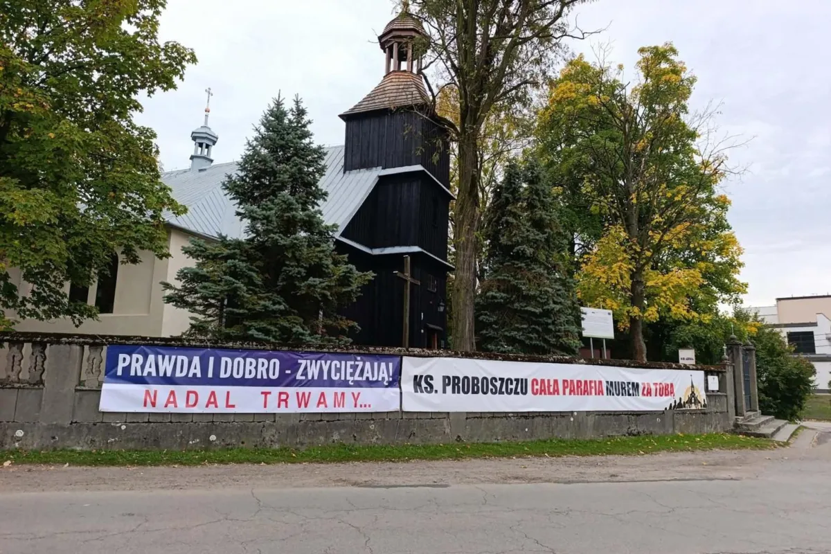 Mieszkańcy Grojca nie odpuszczają. Ujawniają kulisy spotkania z biskupem w sprawie odwołanego proboszcza