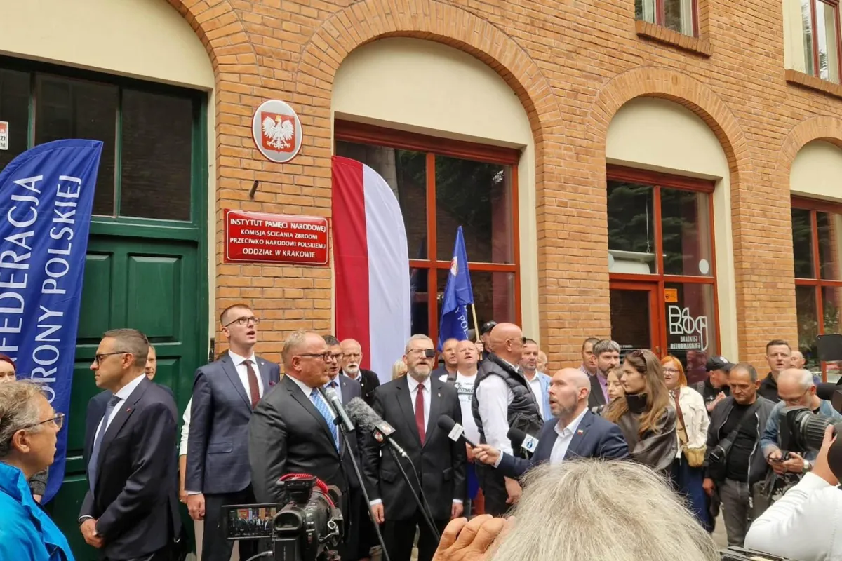 Kolejny wniosek do PE o uchylenie immunitetu Braunowi. Chodzi o zaprzeczenie zbrodniom w Auschwitz