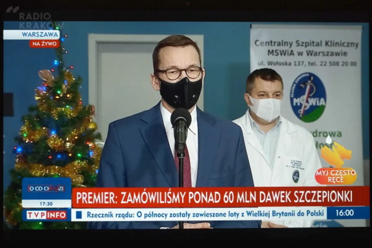 Premier: tarcze finansowe ochroniły miejsca pracy