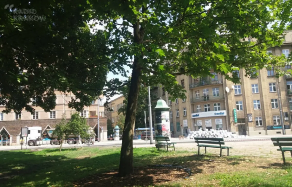 Remont placu Inwalidów. Więcej betonu, mniej zieleni