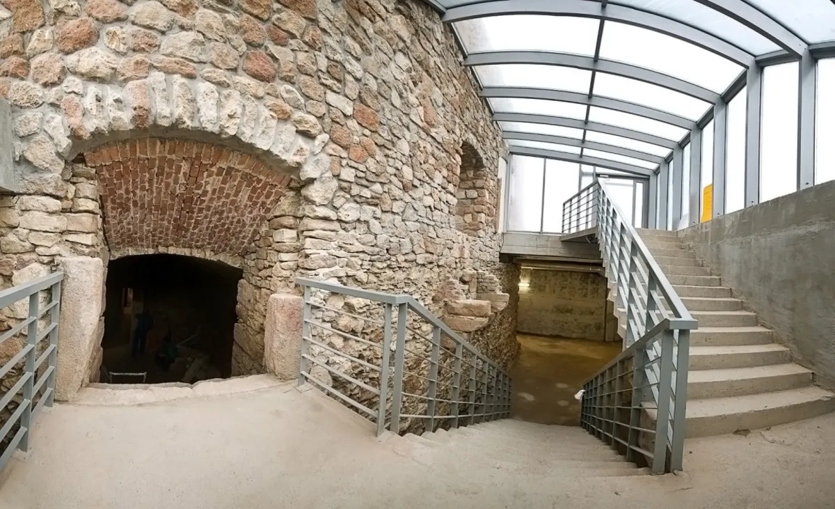 Rosną szanse na powstanie podziemnego muzeum pod rynkiem w Olkuszu