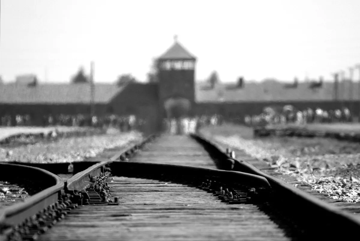 Strażnik z byłego niemieckiego obozu zagłady Auschwitz trafi do więzienia