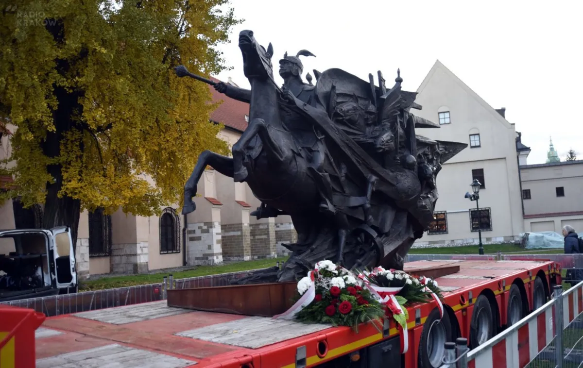Pomnik Jana III Sobieskiego, którego Austriacy na razie nie chcą, ruszył w "trasę objazdową"