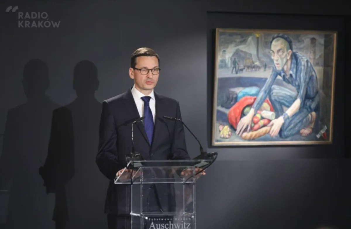 Premier: Auschwitz-Birkenau to nie jest polska nazwa, a Arbeit Macht Frei to nie jest polskie zdanie 