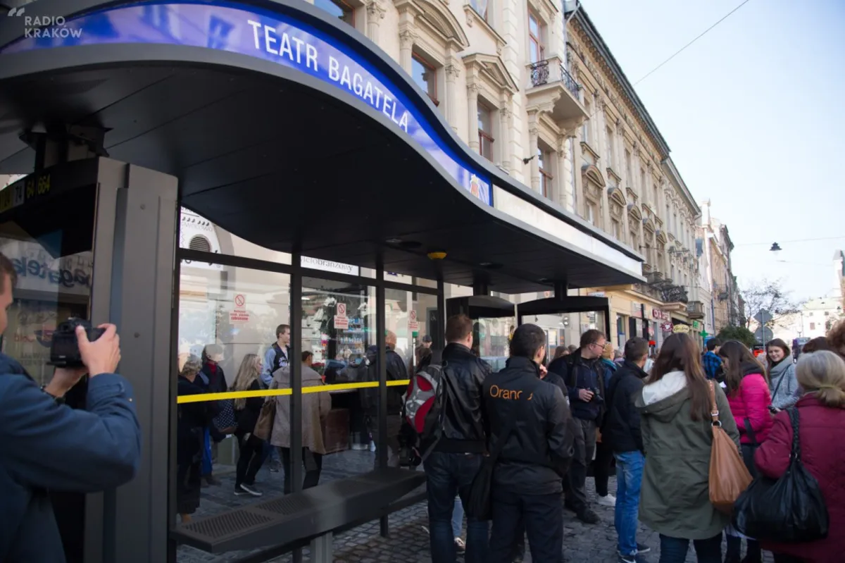 Multimedialna wiata przystankowa  pod Bagatelą