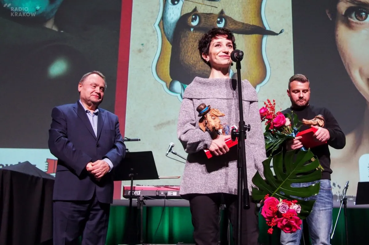 "A niech to gęś kopnie" z Nagrodą im. Ferdynanda Wspaniałego.