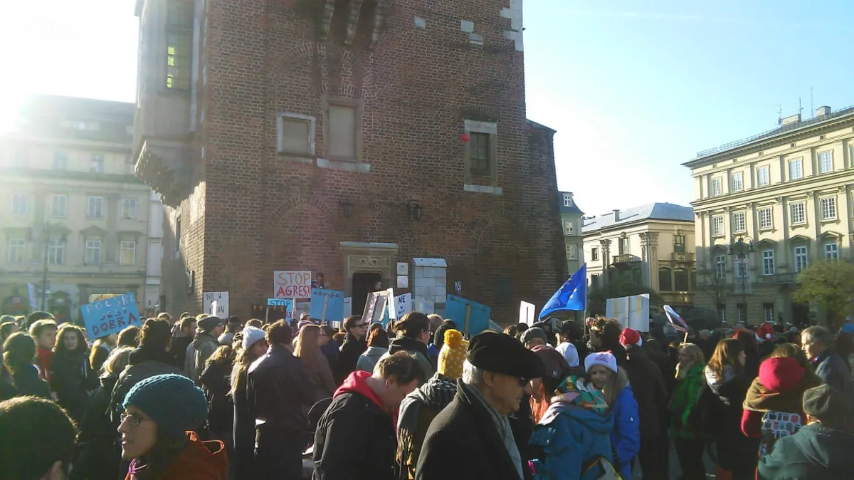  "Nie w moim imieniu. Stop agresji". Kraków 6.12.15  fot: Teresa Gut