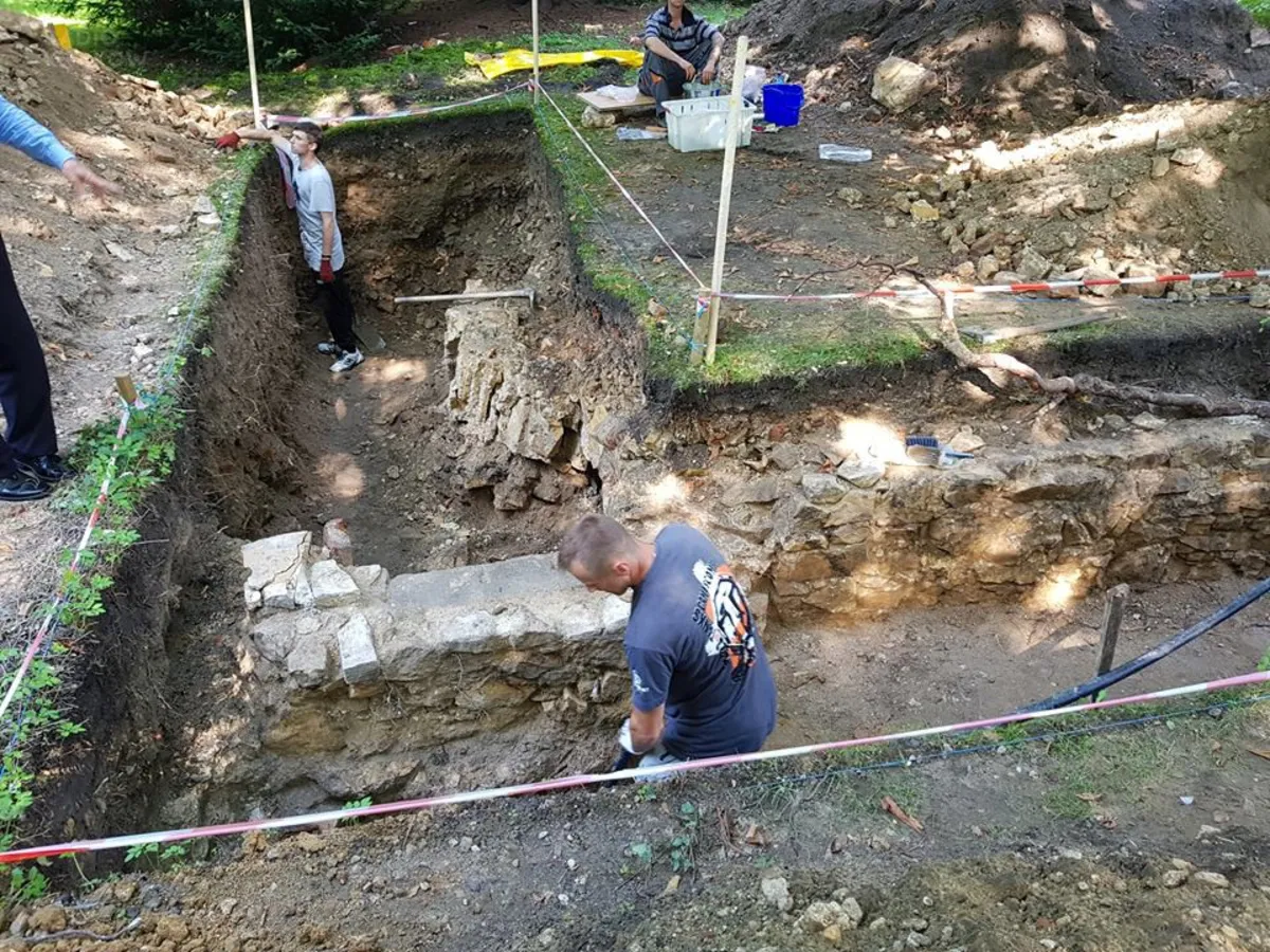 Czy to fragmenty chrzanowskiego zamku? Szykuje się historyczna sensacja