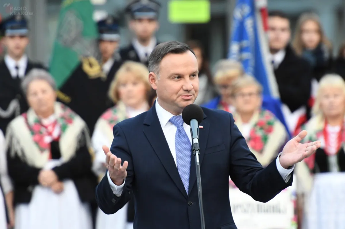 Prezydent Andrzej Duda w Oświęcimiu: budujemy wolną Polskę i wolne sądy