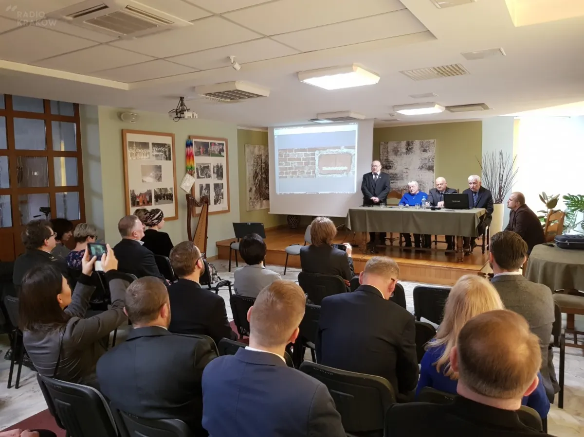"Niezatarte ślady życia" -   książka, która ukazuje się w przeddzień 74. rocznicy oswobodzenia KL Auschwitz-Birkenau