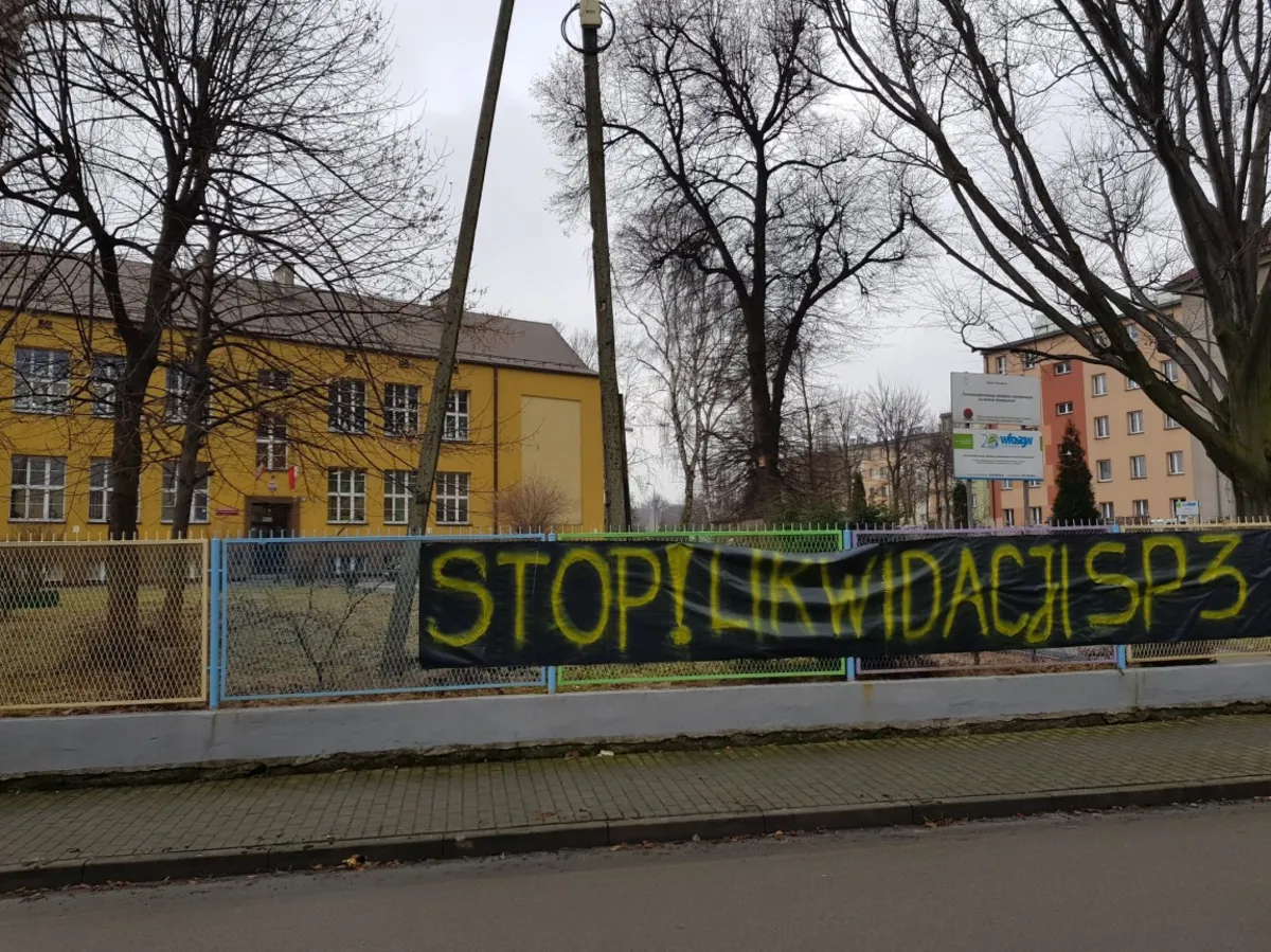 Trwa walka o uratowanie Szkoły Podstawowej nr 3 w Oświęcimiu