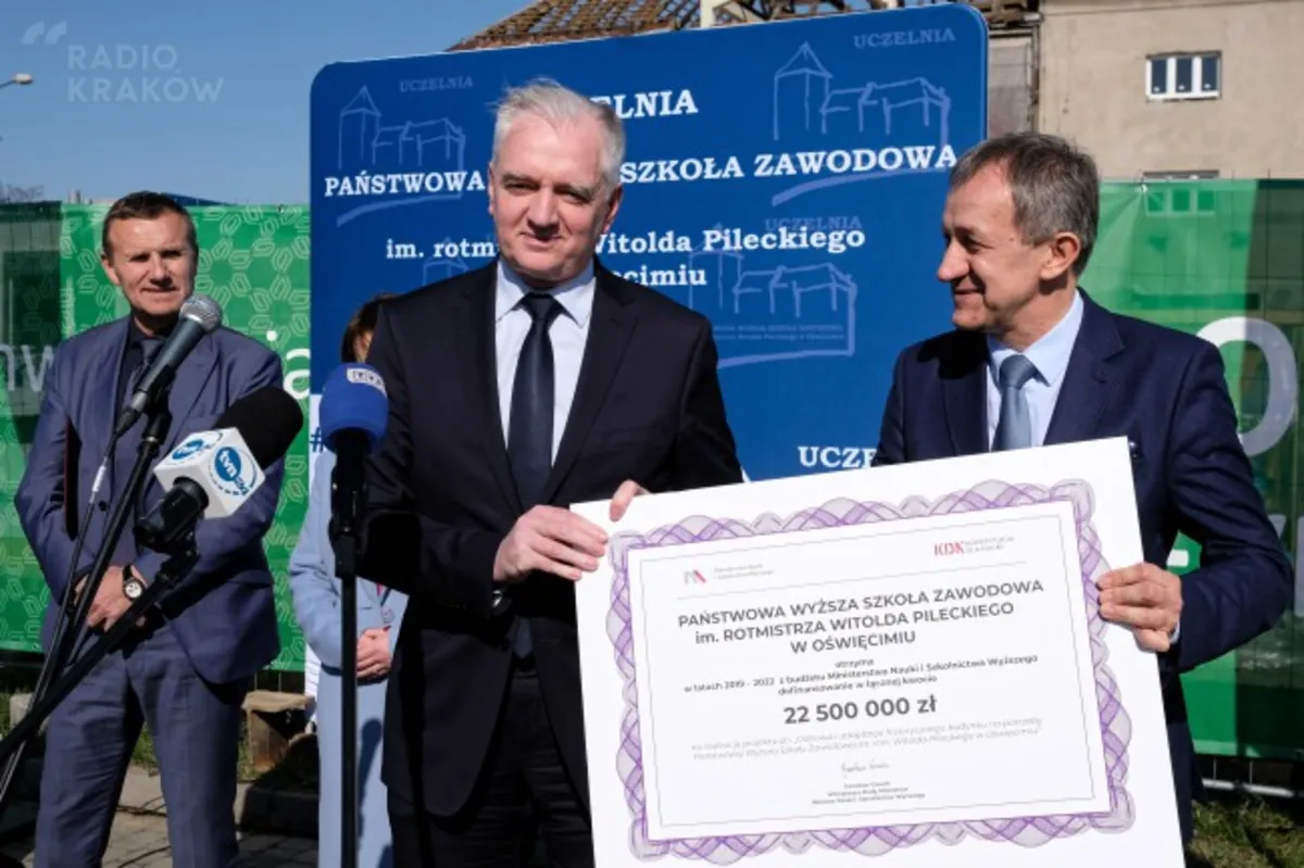 Wicepremier Jarosław Gowin: 22,5 mln zł na inwestycje dla oświęcimskiej uczelni wyższej