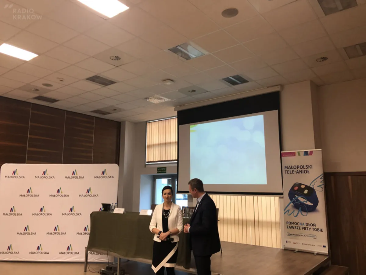 Kolejne gminy i powiaty dołączyły do Małopolskiego programu Tele-Anioł