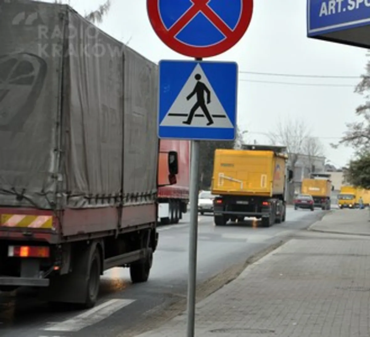 Krew na Kurdwanowie. Blokada drogi w Wieliczce