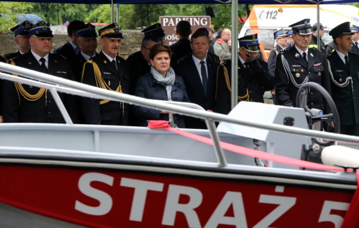 Obchody Dnia Strażaka w ramach jubileuszu 130-lecia Straży Pożarnej w Suchej Beskidzkiej  fot:  PAP/Grzegorz Momot
