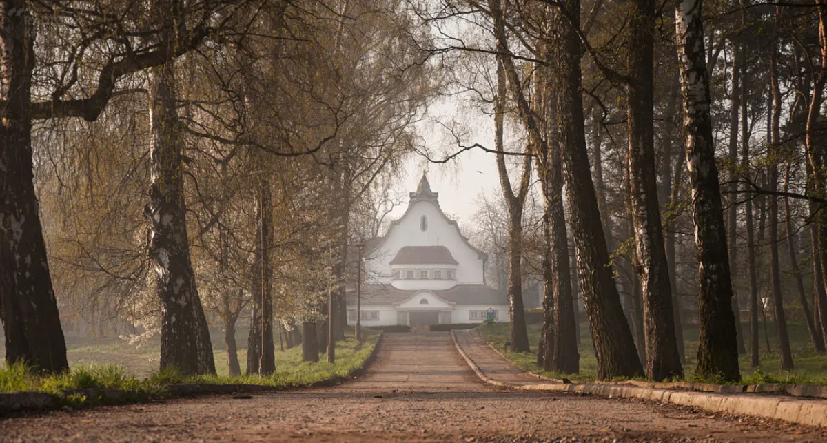 Szpital Babińskiego dołącza do lecznic zakazujących odwiedzin