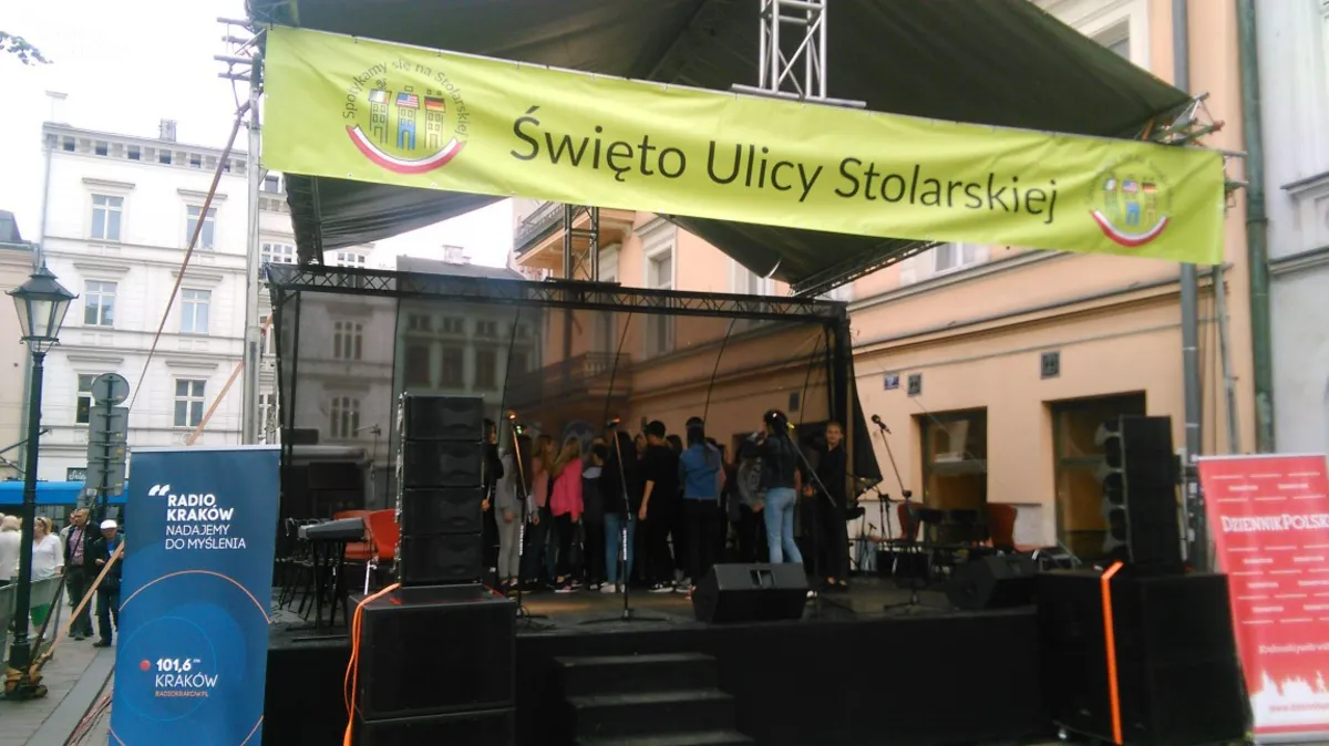 Krakowianie świętowali na ulicy Stolarskiej w centrum miasta, fot. Teresa Gut