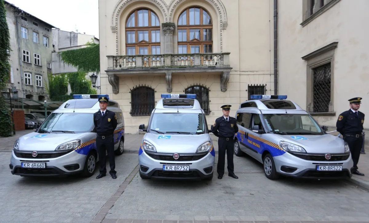 Nowe samochody straży miejskiej