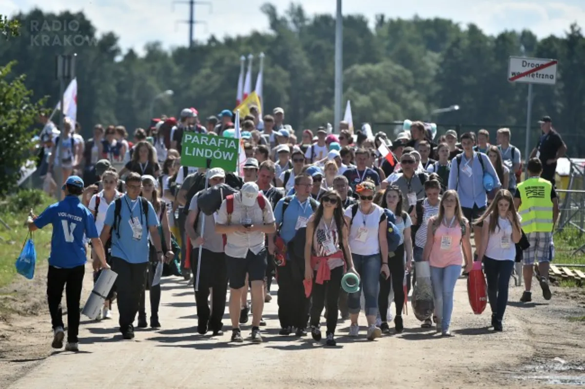 Pielgrzymi zapełniają Brzegi