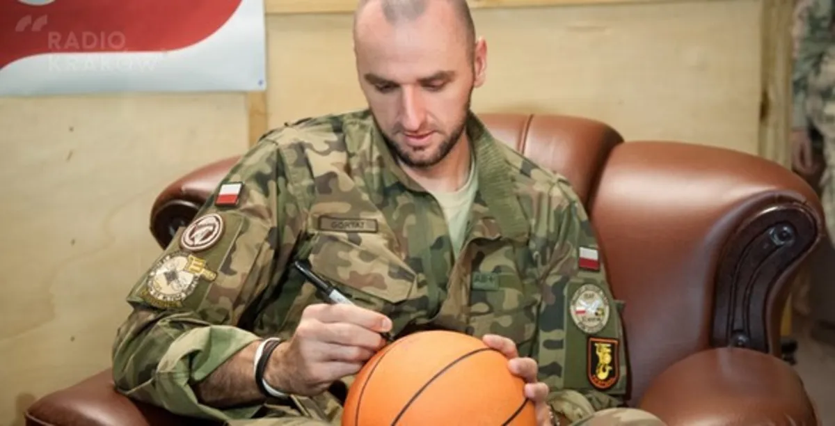 Marcin Gortat zagrał w Afganistanie. Zdjęcia!