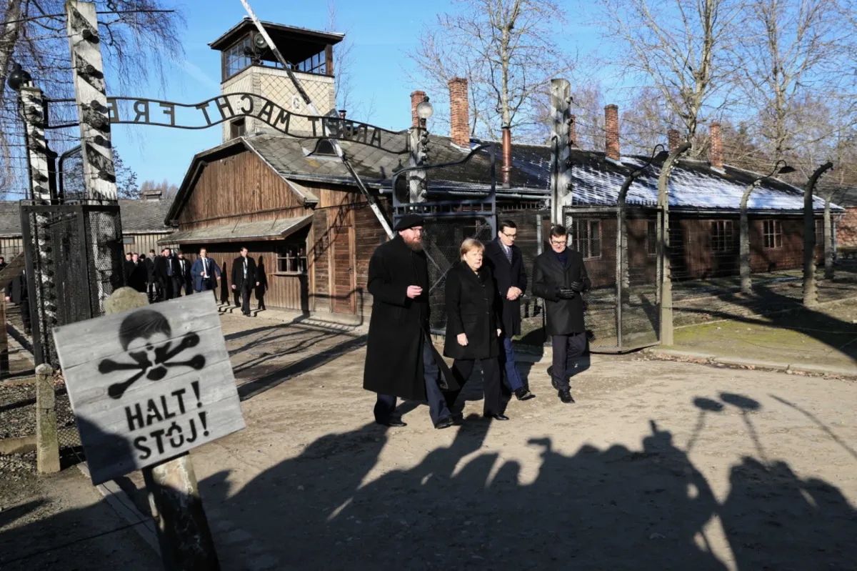 Angela Merkel i Mateusz Morawiecki z wizytą w Miejscu Pamięci Auschwitz