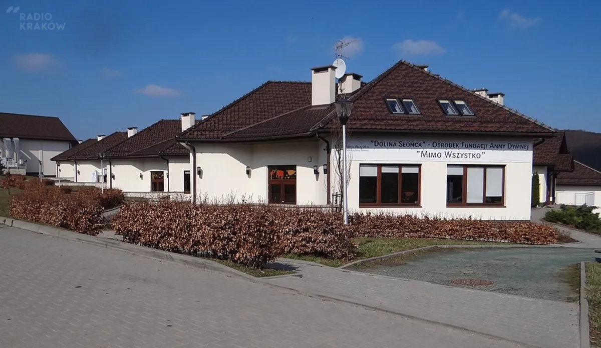  Pierwsza dama przekazała środki ochronne dla ośrodka w Radwanowicach