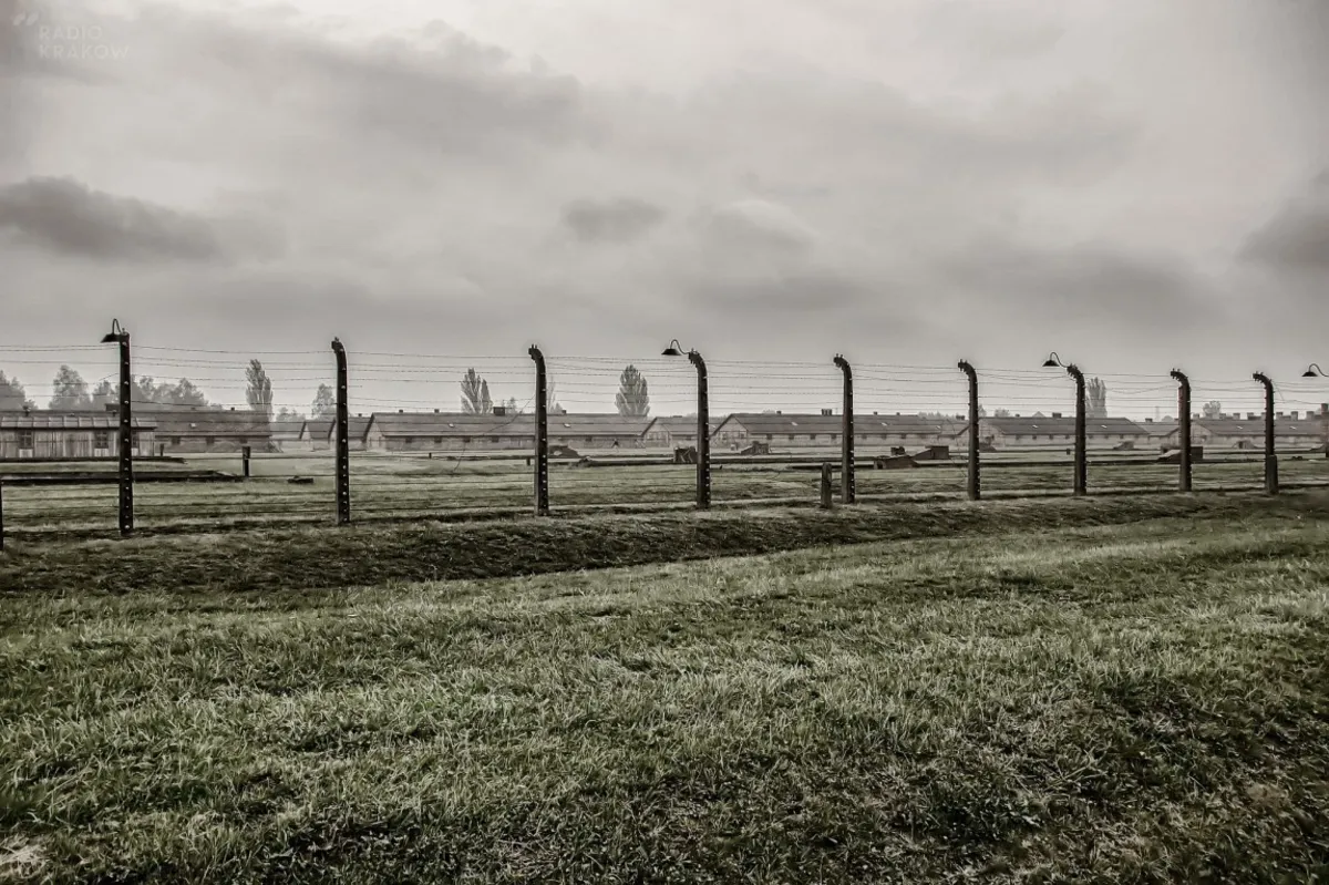 Wojewoda Małopolski wydał dwa rozporządzenia związane z organizacją 75. rocznicy wyzwolenia byłego obozu Auschwitz