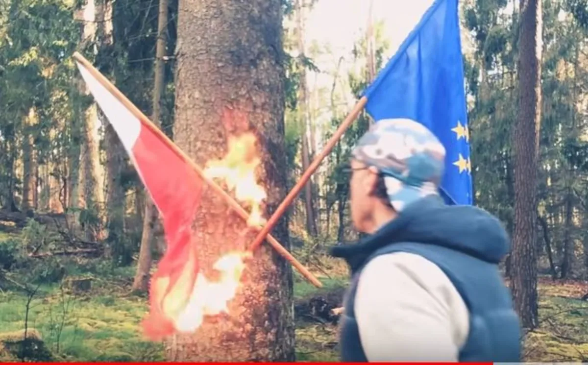 POKiN apeluje o wszczęcie z urzędu postępowania wobec mężczyzny, który spalił polską flagę
