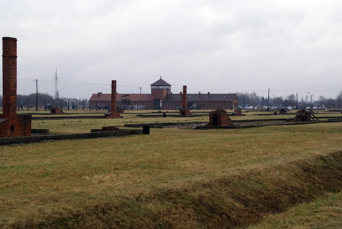 53 lata temu odsłonięto Pomnik Ofiar Obozu Auschwitz