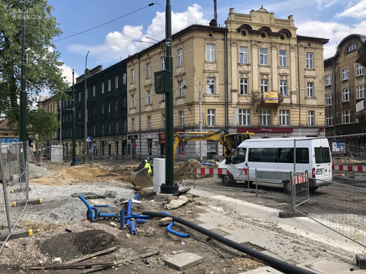 W trakcie remontu ulicy Krakowskiej natrafiono na kolejną część pozostałości po dawnym moście