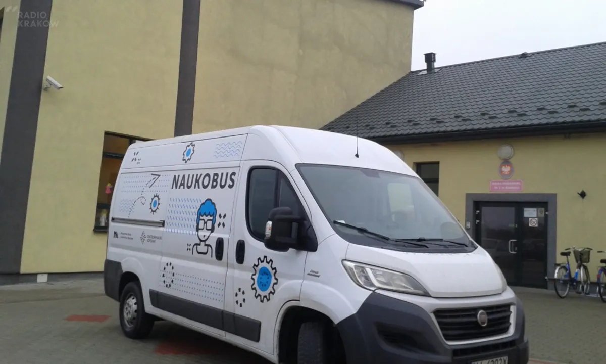 Naukobus w małopolskim Kozłowie