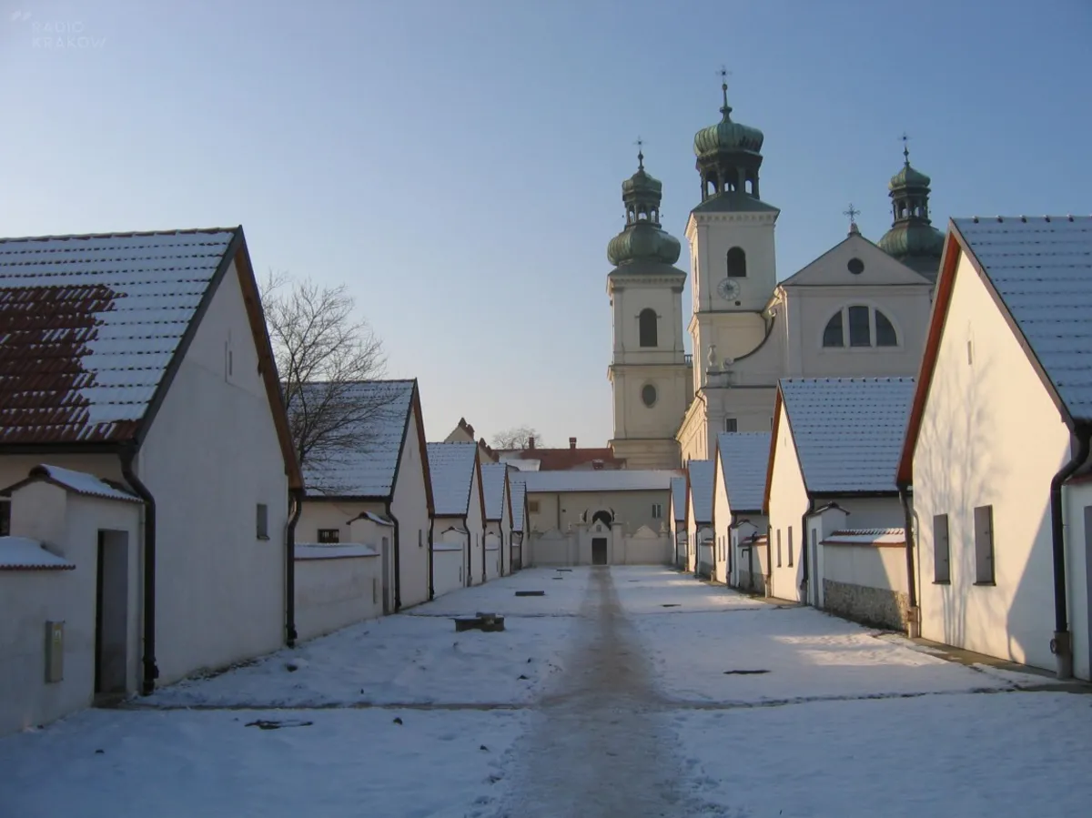 U Kamedułów na krakowskich Bielanach zimą