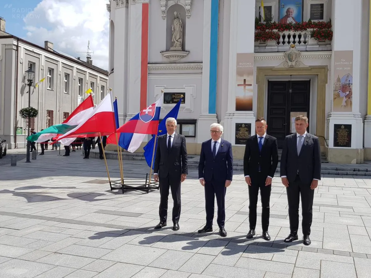 Spotkanie szefów MSZ Grupy Wyszehradzkiej. "Nadajemy ton współpracy bezpośredniej w okresie wychodzenia z kryzysu"