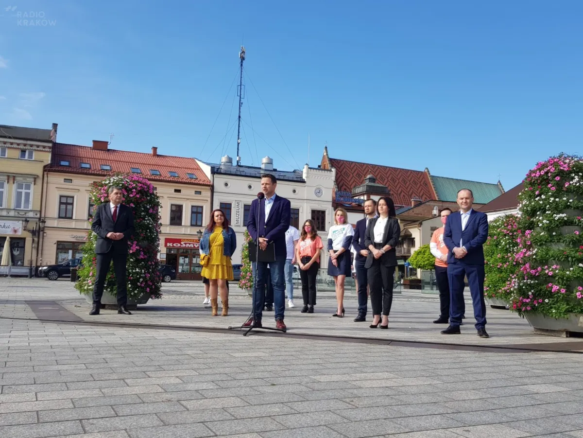 Rafał Trzaskowski w Oświęcimiu apelował o pakt dla zdrowia