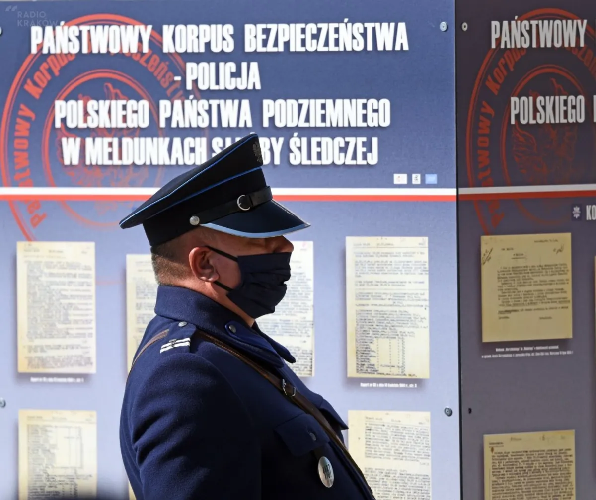 Na Wawelu otwarto wystawę o historii polskiej policji