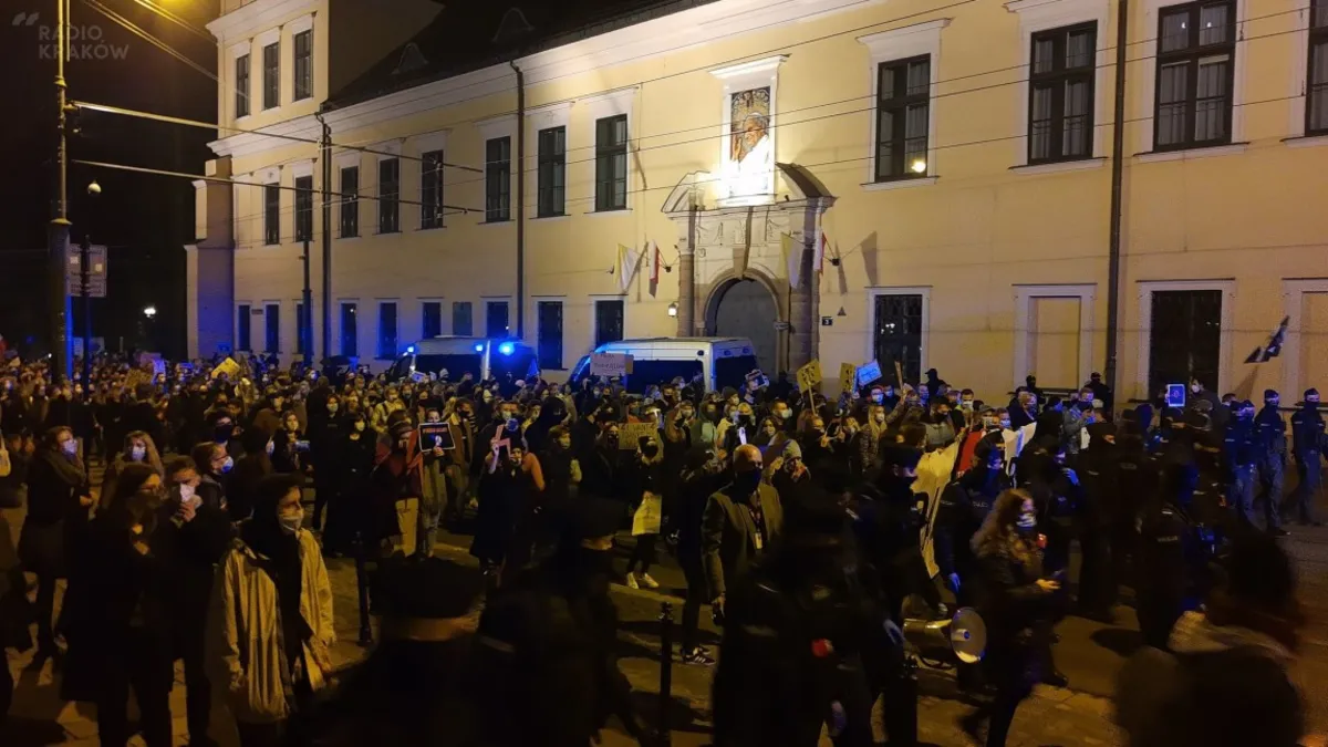 Małopolska policja: piątkowe manifestacje bez incydentów  