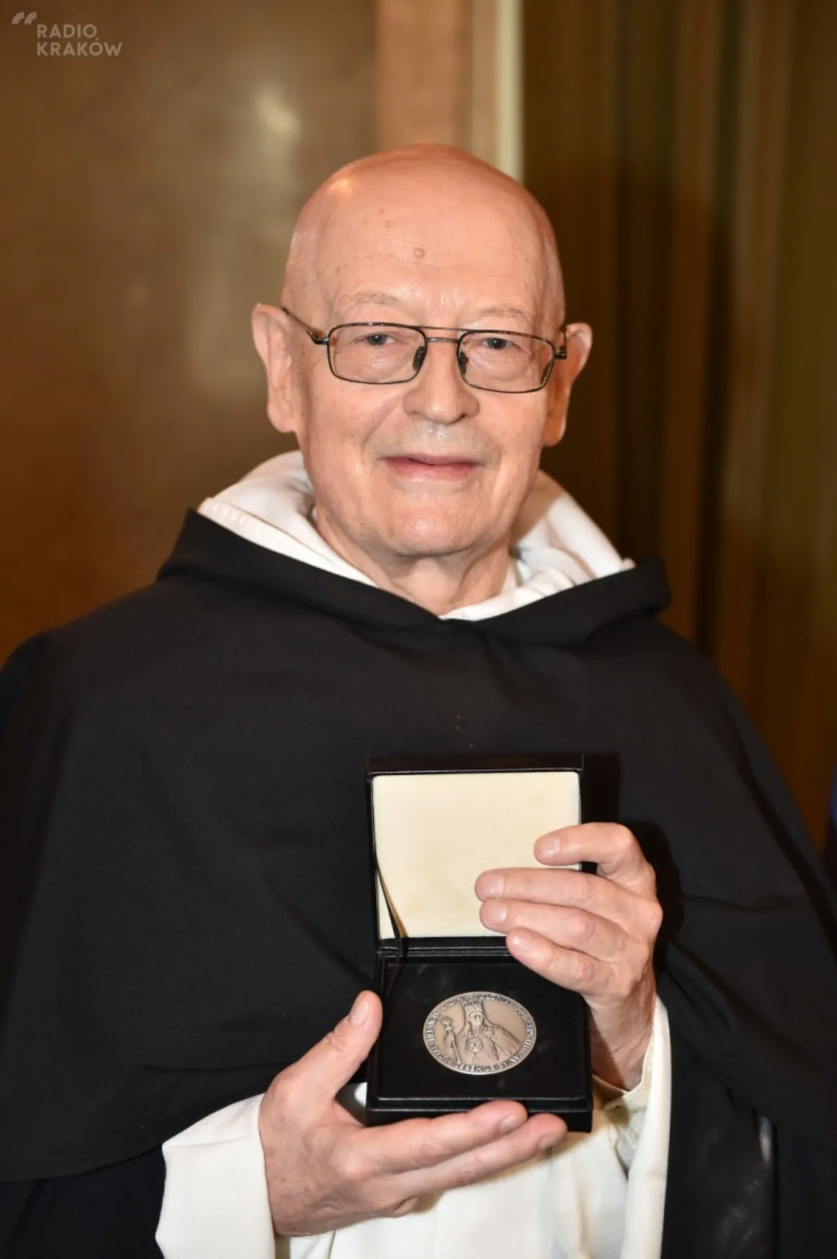 Medal "Cracoviae Merenti" dla ojca Jana Andrzeja Kłoczowskiego