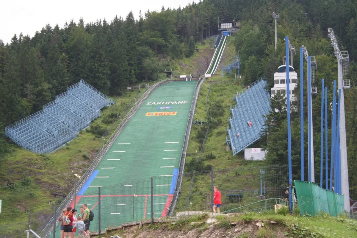 Podhalańskie samorządy walczą o spółkę Polskie Tatry