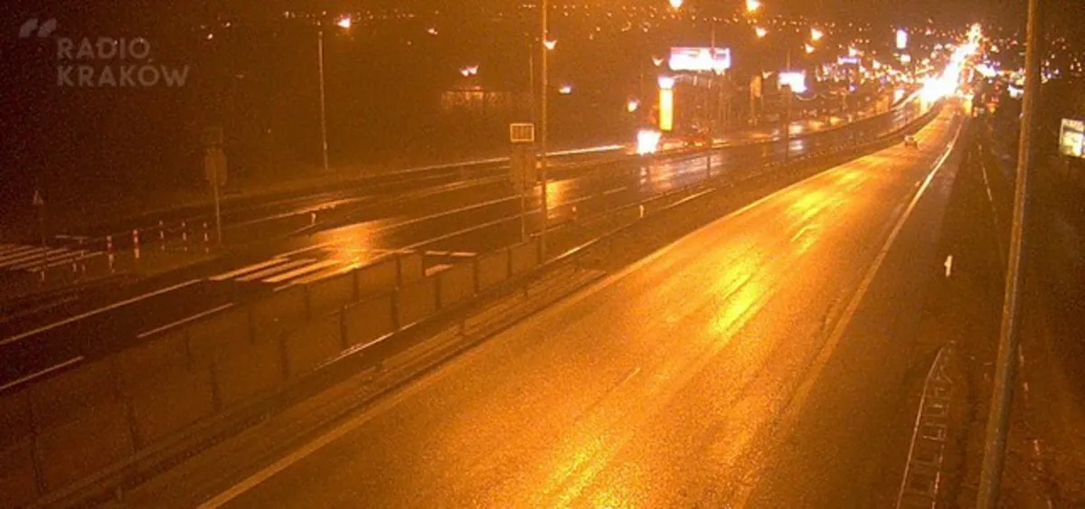 <b>Autoserwis:</b> Deszcz i deszcz ze śniegiem utrudniają jazdę
